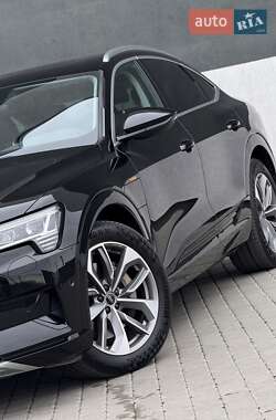 Внедорожник / Кроссовер Audi e-tron Sportback 2021 в 