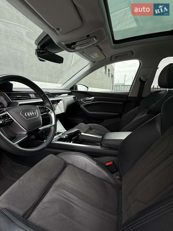 Внедорожник / Кроссовер Audi e-tron Sportback 2021 в Тернополе фото 28 Внедорожник / Кроссовер Audi e-tron Sportback 2021 в Тернополе