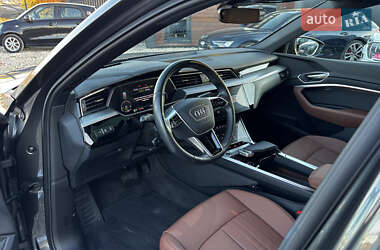 Внедорожник / Кроссовер Audi e-tron Sportback 2021 в 