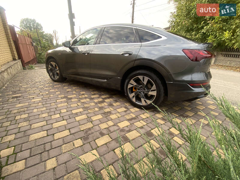 Внедорожник / Кроссовер Audi e-tron Sportback 2020 в Запорожье фото 5 Внедорожник / Кроссовер Audi e-tron Sportback 2020 в Запорожье