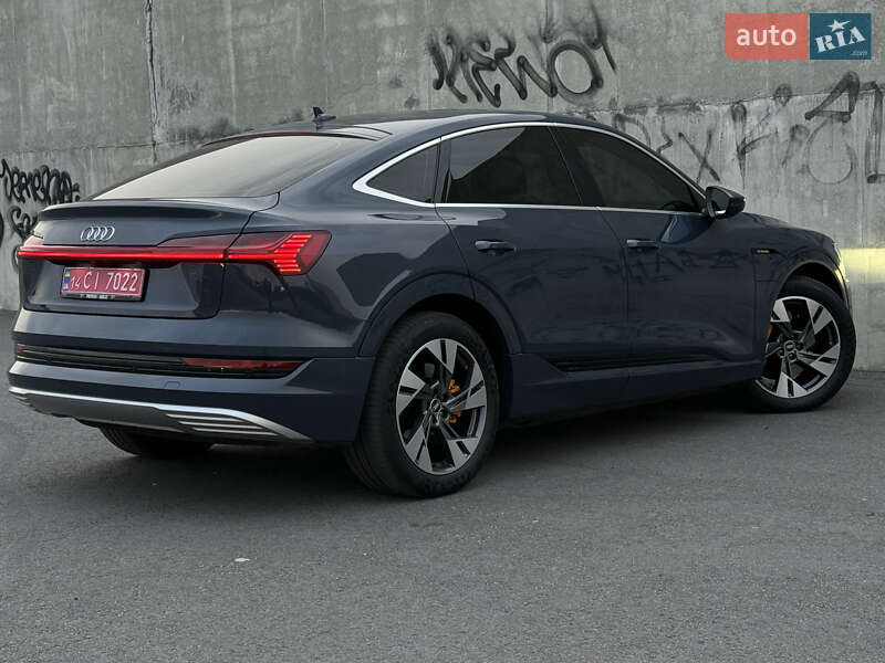 Позашляховик / Кросовер Audi e-tron Sportback 2021 в Львові фото 23 Позашляховик / Кросовер Audi e-tron Sportback 2021 в Львові