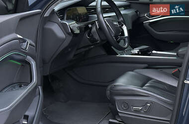 Позашляховик / Кросовер Audi e-tron Sportback 2021 в  фото 27 Позашляховик / Кросовер Audi e-tron Sportback 2021 в