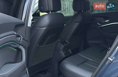 Позашляховик / Кросовер Audi e-tron Sportback 2021 в  фото 34 Позашляховик / Кросовер Audi e-tron Sportback 2021 в