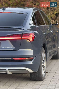 Внедорожник / Кроссовер Audi e-tron Sportback 2021 в 