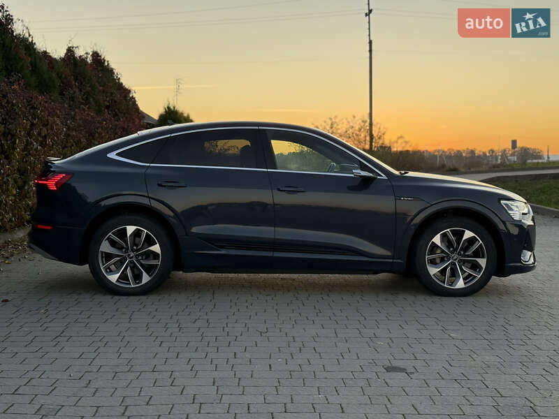 Позашляховик / Кросовер Audi e-tron Sportback 2021 в Львові фото 12 Позашляховик / Кросовер Audi e-tron Sportback 2021 в Львові