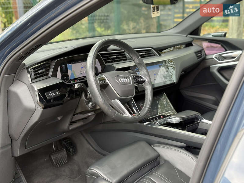 Позашляховик / Кросовер Audi e-tron Sportback 2021 в Львові фото 25 Позашляховик / Кросовер Audi e-tron Sportback 2021 в Львові