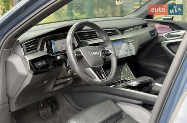 Внедорожник / Кроссовер Audi e-tron Sportback 2021 в 
