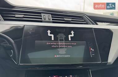 Внедорожник / Кроссовер Audi e-tron Sportback 2022 в 