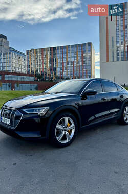 Позашляховик / Кросовер Audi e-tron Sportback 2020 в Дніпрі