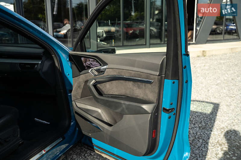 Позашляховик / Кросовер Audi e-tron Sportback 2020 в Чернівцях фото 56 Позашляховик / Кросовер Audi e-tron Sportback 2020 в Чернівцях