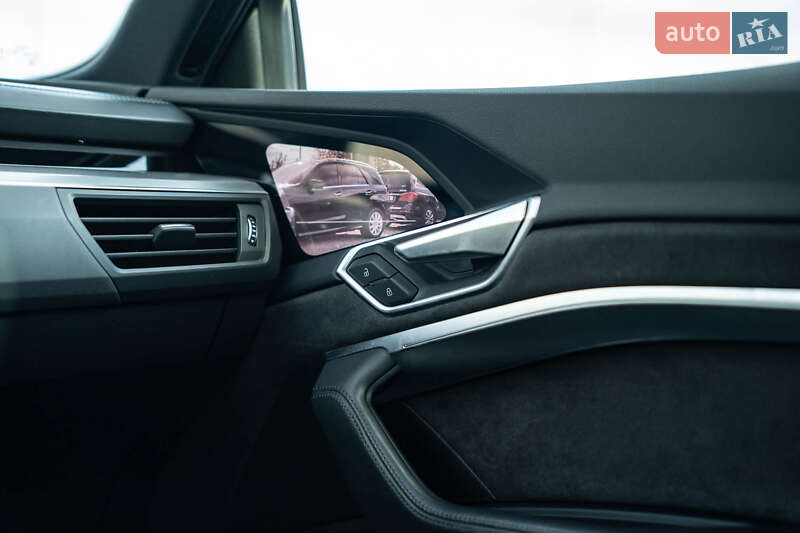 Позашляховик / Кросовер Audi e-tron Sportback 2020 в Чернівцях фото 48 Позашляховик / Кросовер Audi e-tron Sportback 2020 в Чернівцях