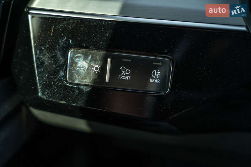 Позашляховик / Кросовер Audi e-tron Sportback 2020 в Чернівцях фото 27 Позашляховик / Кросовер Audi e-tron Sportback 2020 в Чернівцях