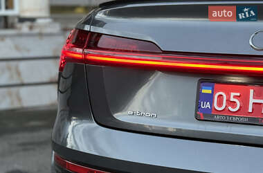 Позашляховик / Кросовер Audi e-tron Sportback 2021 в  фото 22 Позашляховик / Кросовер Audi e-tron Sportback 2021 в