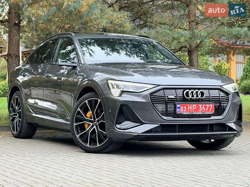 Позашляховик / Кросовер Audi e-tron Sportback 2020 в Дрогобичі