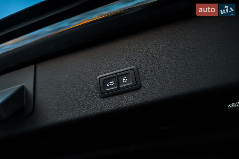 Внедорожник / Кроссовер Audi e-tron Sportback 2020 в Луцке фото 64 Внедорожник / Кроссовер Audi e-tron Sportback 2020 в Луцке
