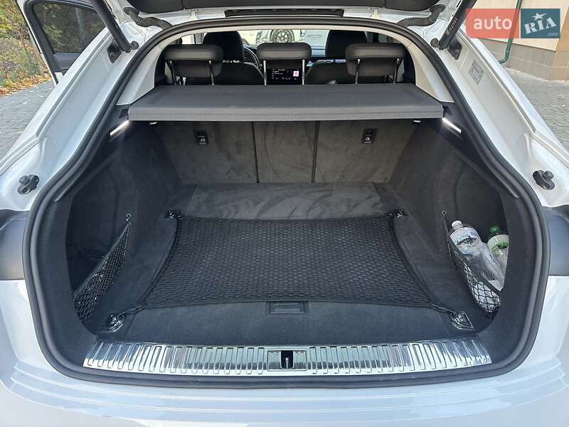 Позашляховик / Кросовер Audi e-tron Sportback 2022 в Тернополі