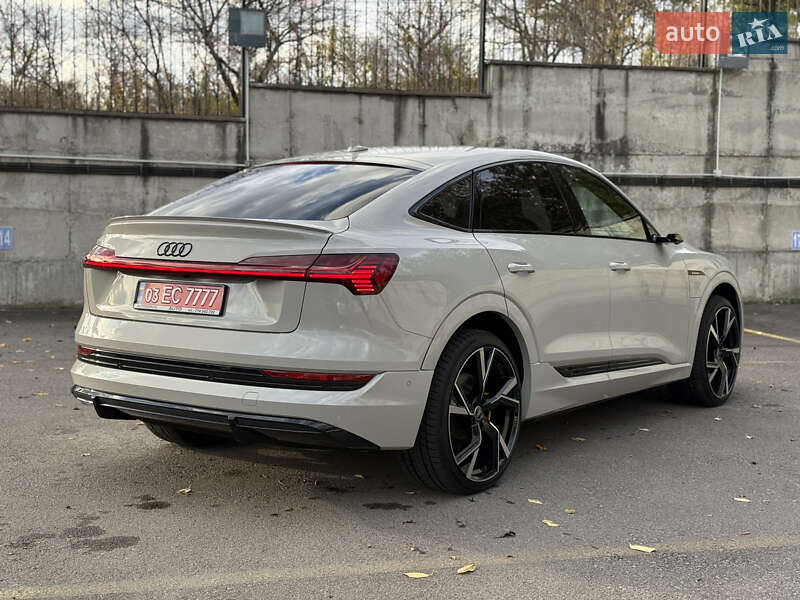 Внедорожник / Кроссовер Audi e-tron Sportback 2021 в Ровно
