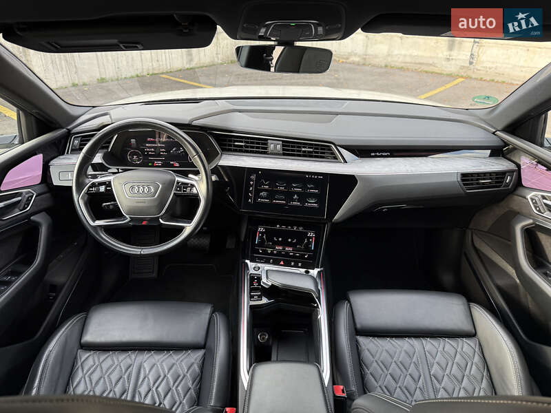 Внедорожник / Кроссовер Audi e-tron Sportback 2021 в Ровно