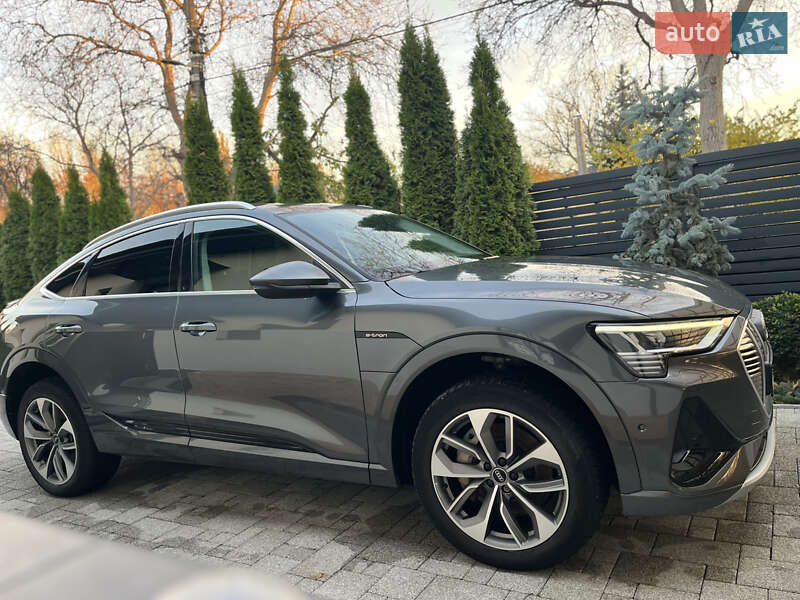 Audi e-tron Sportback 2021