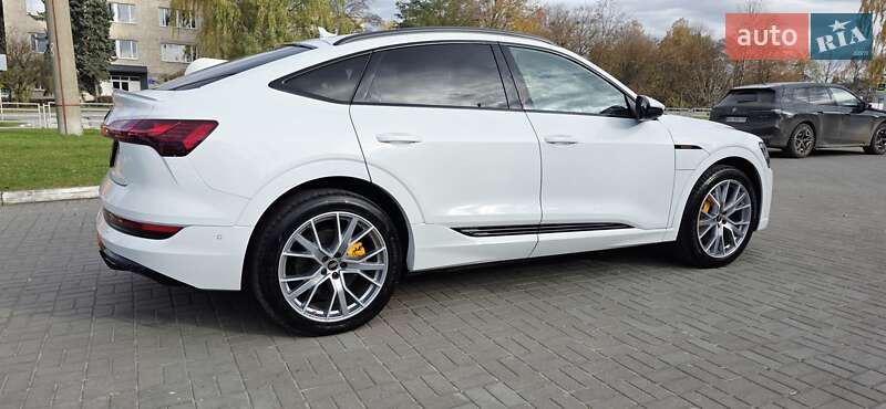 Позашляховик / Кросовер Audi e-tron Sportback 2023 в Тернополі