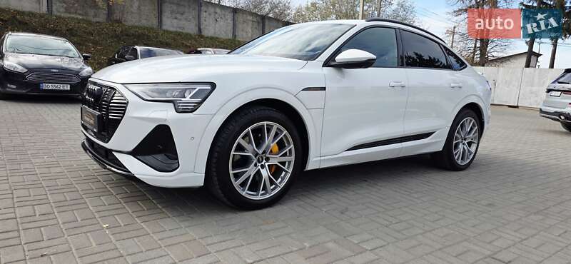 Позашляховик / Кросовер Audi e-tron Sportback 2023 в Тернополі