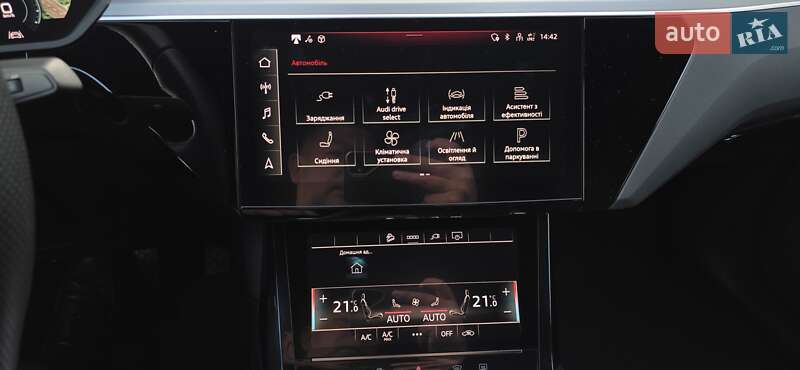Позашляховик / Кросовер Audi e-tron Sportback 2023 в Тернополі
