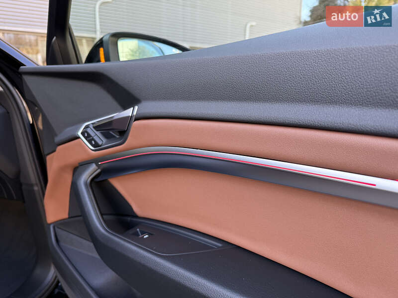 Внедорожник / Кроссовер Audi e-tron Sportback 2022 в Ровно фото 32 Внедорожник / Кроссовер Audi e-tron Sportback 2022 в Ровно