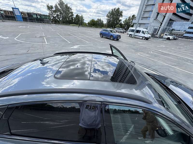 Позашляховик / Кросовер Audi e-tron Sportback 2021 в Києві