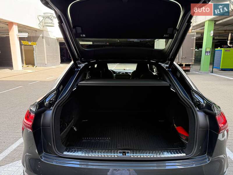 Позашляховик / Кросовер Audi e-tron Sportback 2021 в Києві