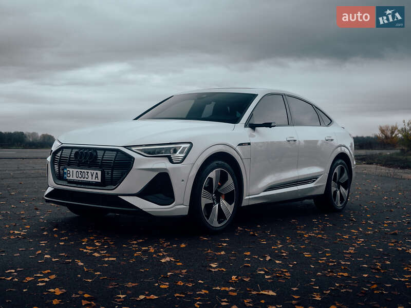 Позашляховик / Кросовер Audi e-tron Sportback 2020 в Кременчуці