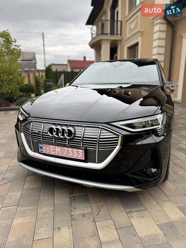 Позашляховик / Кросовер Audi e-tron Sportback 2023 в Чернівцях