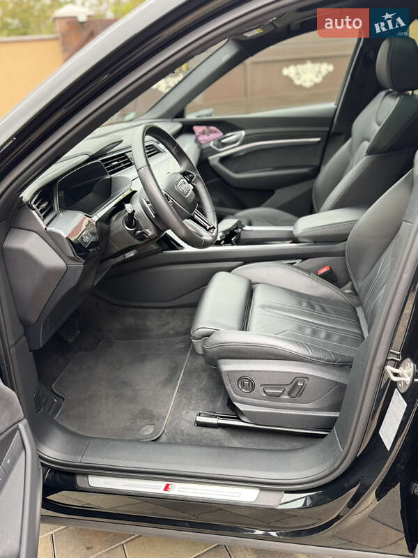 Позашляховик / Кросовер Audi e-tron Sportback 2023 в Чернівцях