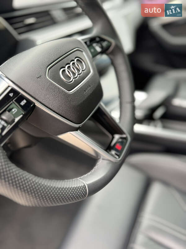 Позашляховик / Кросовер Audi e-tron Sportback 2023 в Чернівцях