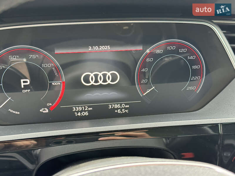 Позашляховик / Кросовер Audi e-tron Sportback 2023 в Чернівцях