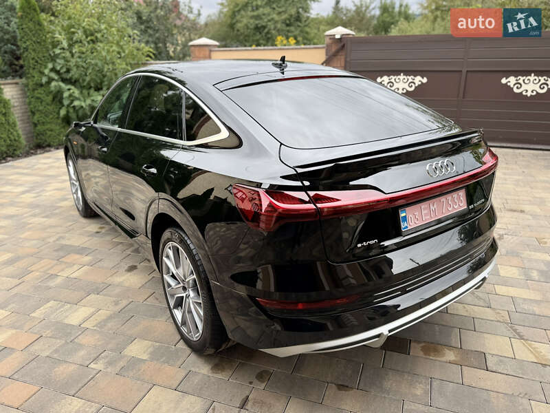 Позашляховик / Кросовер Audi e-tron Sportback 2023 в Чернівцях