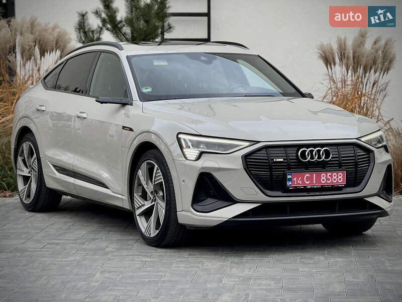 Позашляховик / Кросовер Audi e-tron Sportback 2021 в Луцьку
