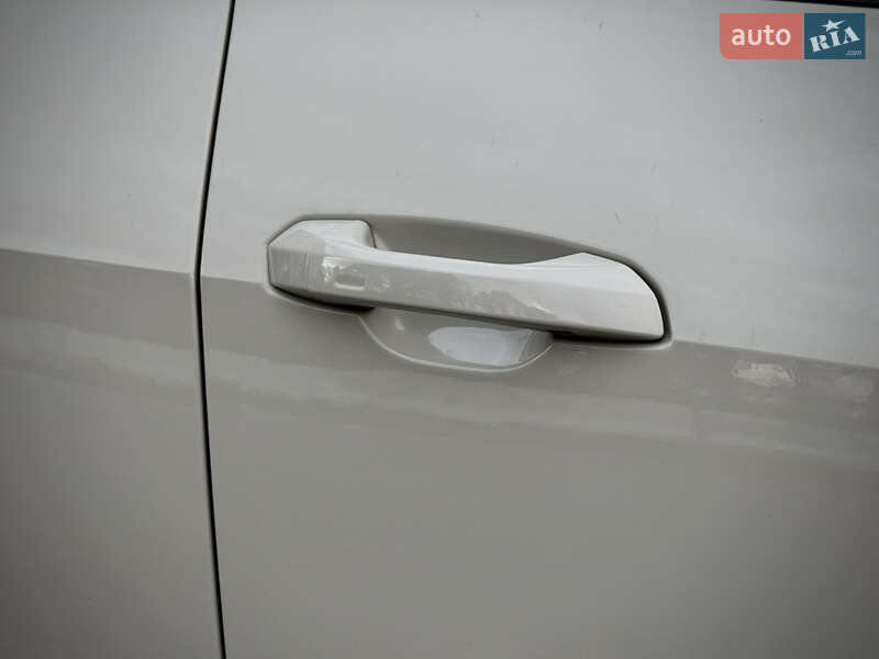 Позашляховик / Кросовер Audi e-tron Sportback 2021 в Луцьку