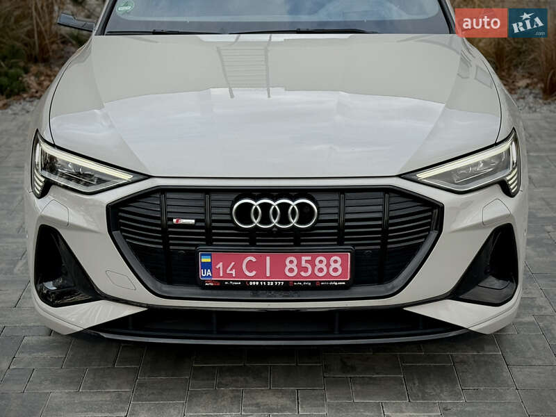 Позашляховик / Кросовер Audi e-tron Sportback 2021 в Луцьку