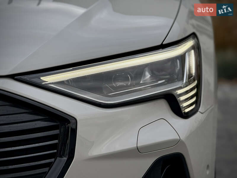 Позашляховик / Кросовер Audi e-tron Sportback 2021 в Луцьку