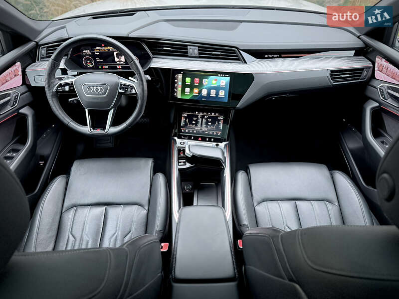 Позашляховик / Кросовер Audi e-tron Sportback 2021 в Луцьку
