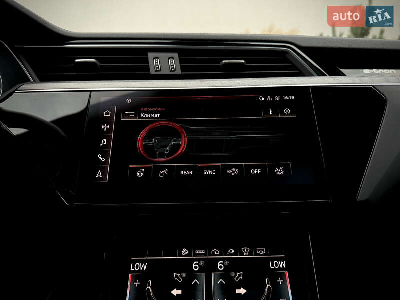 Позашляховик / Кросовер Audi e-tron Sportback 2021 в Луцьку