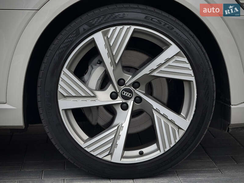 Позашляховик / Кросовер Audi e-tron Sportback 2021 в Луцьку