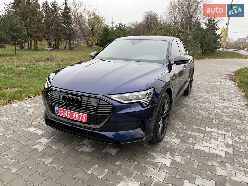 Позашляховик / Кросовер Audi e-tron Sportback 2022 в Києві фото 19 Позашляховик / Кросовер Audi e-tron Sportback 2022 в Києві