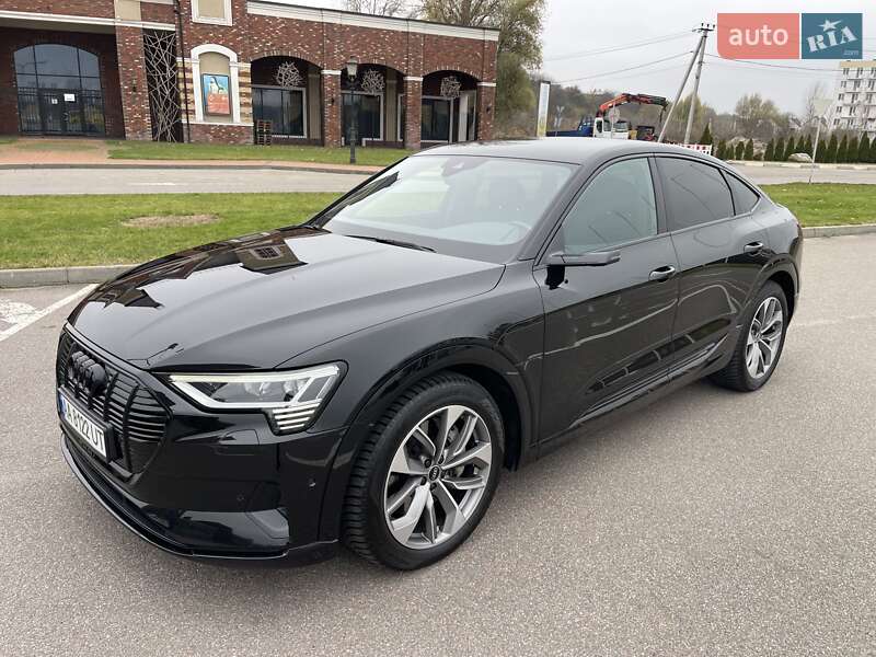 Внедорожник / Кроссовер Audi e-tron Sportback 2021 в Киеве