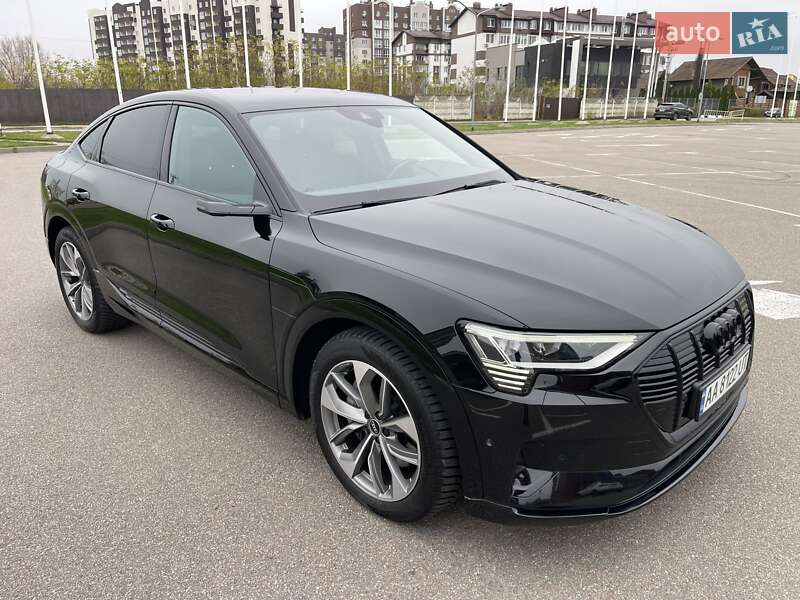 Внедорожник / Кроссовер Audi e-tron Sportback 2021 в Киеве