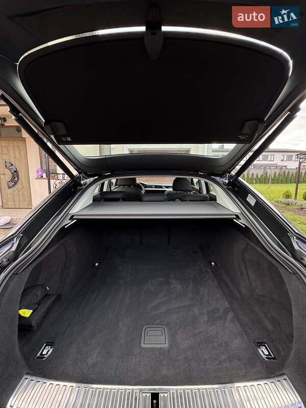 Внедорожник / Кроссовер Audi e-tron Sportback 2023 в Ровно