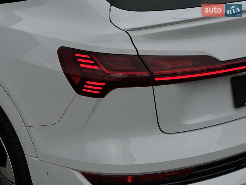 Внедорожник / Кроссовер Audi e-tron Sportback 2020 в Мукачево