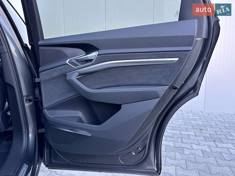 Внедорожник / Кроссовер Audi e-tron Sportback 2022 в Мукачево