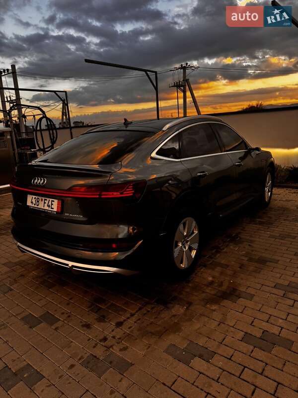 Позашляховик / Кросовер Audi e-tron Sportback 2020 в Тячеві фото 4 Позашляховик / Кросовер Audi e-tron Sportback 2020 в Тячеві