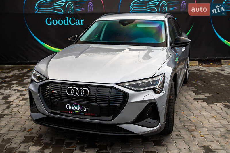 Позашляховик / Кросовер Audi e-tron Sportback 2020 в Луцьку